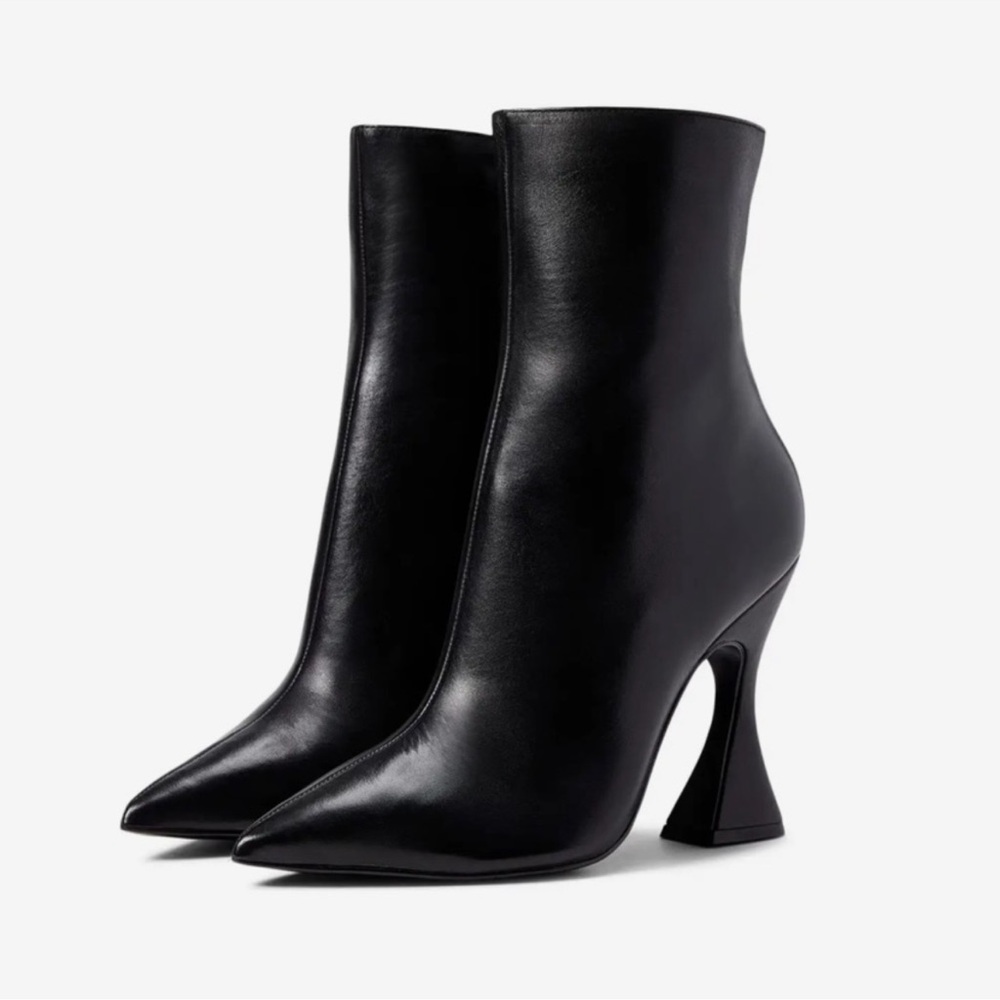 steve madden vivy boots in black